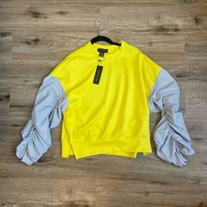 NWT Gracia Ruched Sleeve Pullover